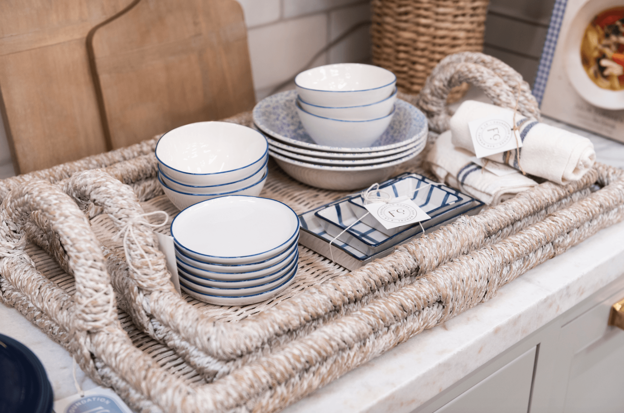 http://www.foundationgoods.com/cdn/shop/products/whitewash-rattan-tray-with-handles-722881.png?v=1656550032