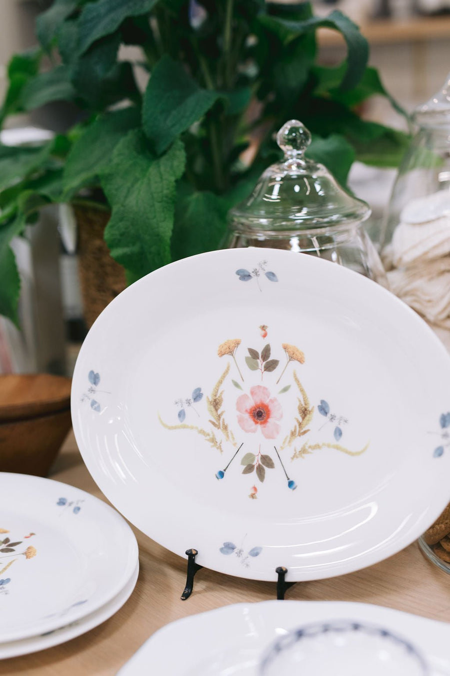 Scandinavian Floral Platter - Foundation Goods